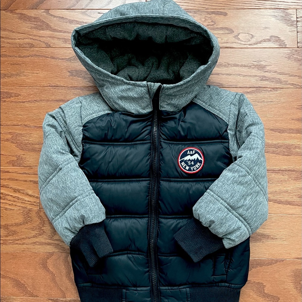 Abercrombie Kids Puff Jacket size 3/4 - Black/Gray